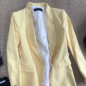 Zara M yellow pastel blazer